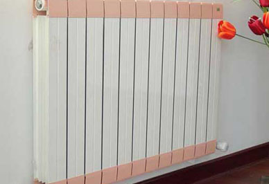 铜铝复合星欧娱乐132x60客厅安装效果图